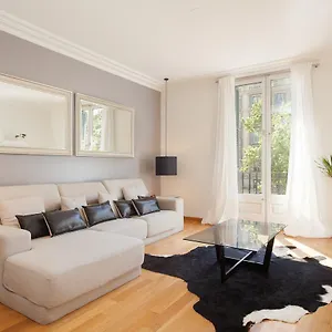 Rent Avenida Diagonal Apartment Barcelona